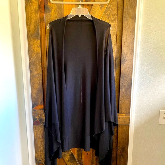Sleeveless Black Cardigan - Picture 1 of 5
